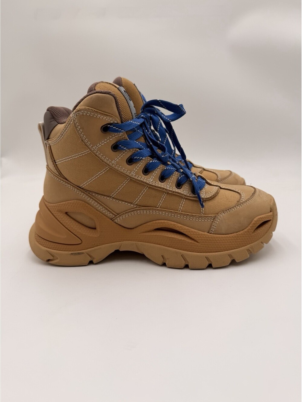 Men’s Off-White high-top hiking boots in camel Size 39
